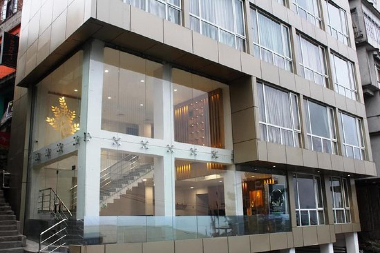 Hotel Mann Dechen And Palmo, Mg Marg, Gangtok Zewnętrze zdjęcie